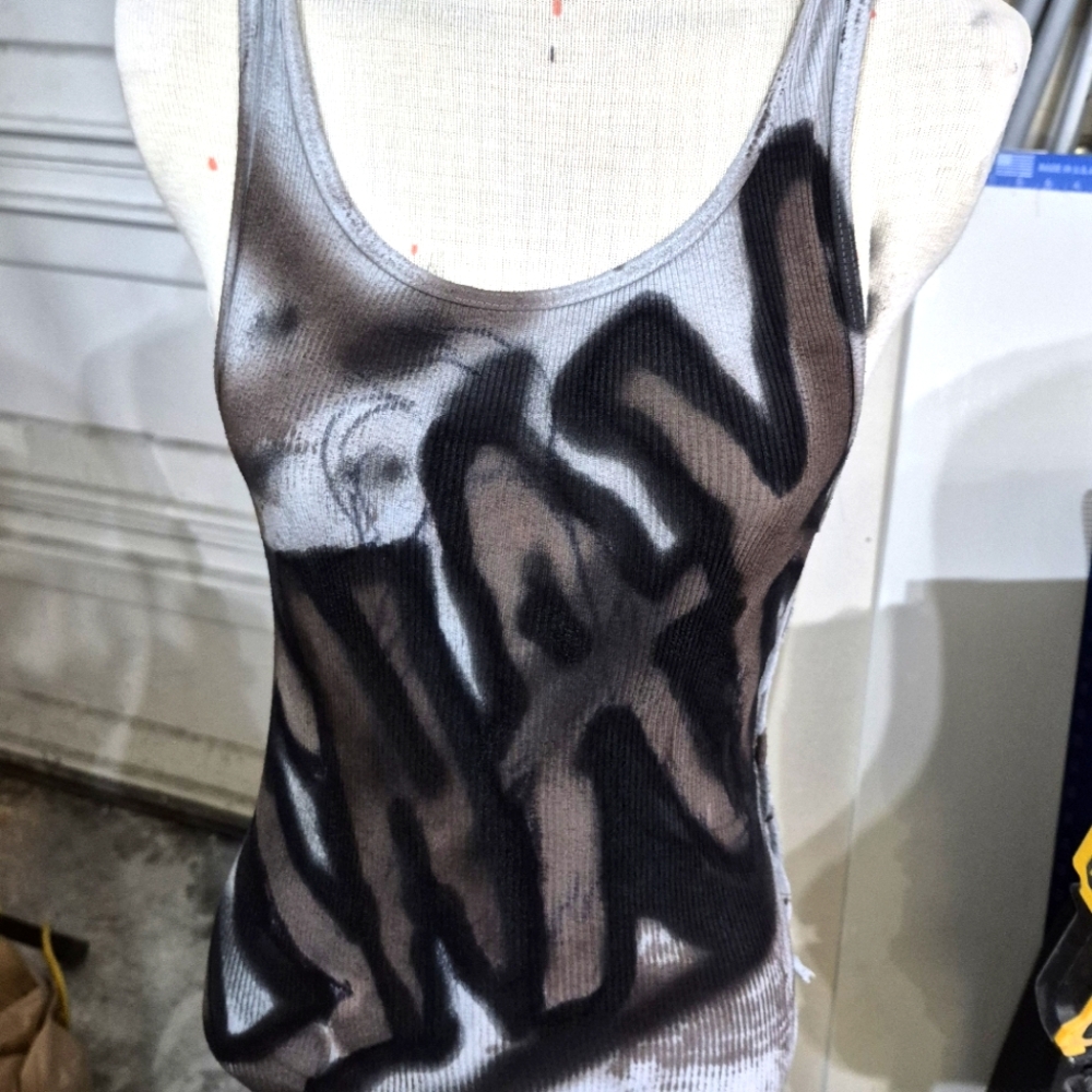 Diy graffiti tank top